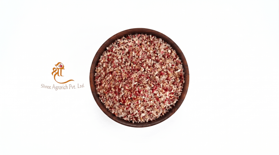 Dehydrated red onion granules, medium-coarse, export-grade from Gujarat, India